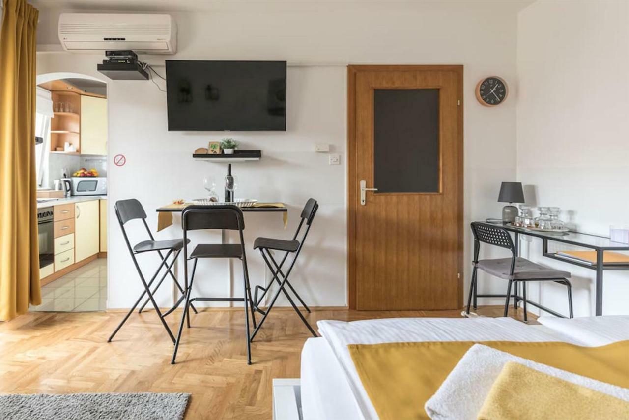Studio Apartman Comodo Zagreb Exterior foto